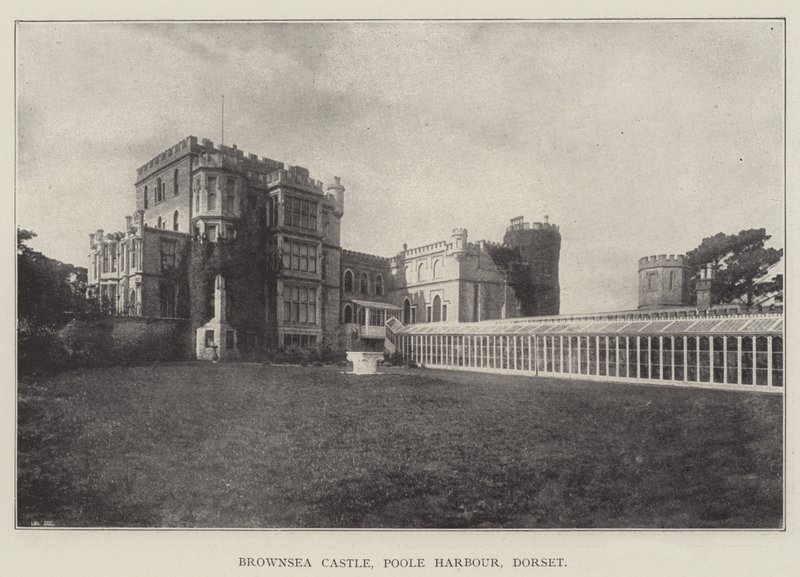 Brownsea Castle, Poole Harbour, Dorset door English Photographer