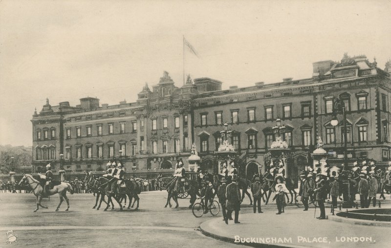 Buckingham Palace, Londen door English Photographer