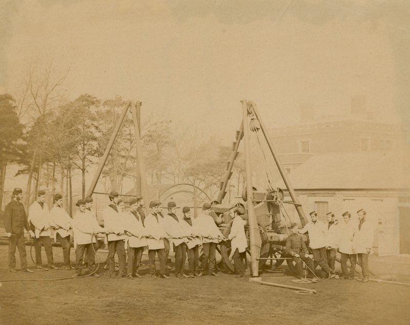 Cadetten aan de Koninklijke Militaire Academie door English Photographer