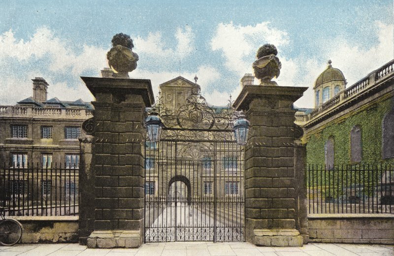 Clare College Poort door English Photographer