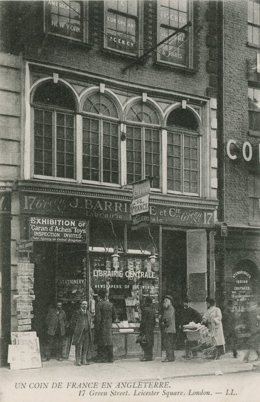 Franse Boekwinkel, 17 Green Street, Leicester Square, Londen door English Photographer
