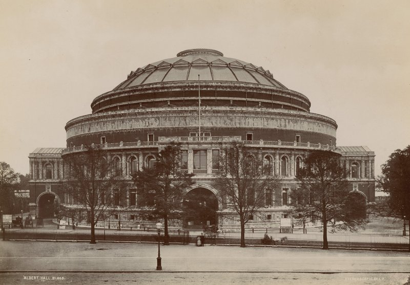 Algemeen uitzicht op de Royal Albert Hall door English Photographer