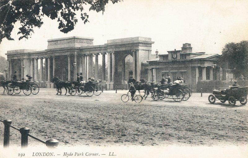 Hyde Park Corner door English Photographer