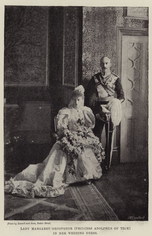 Lady Margaret Grosvenor (prinses Adolphus van Teck) in haar trouwjurk door English Photographer
