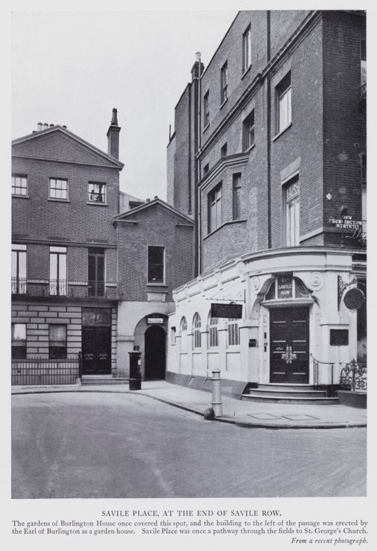 Londen: Savile Place, aan het einde van Savile Row door English Photographer