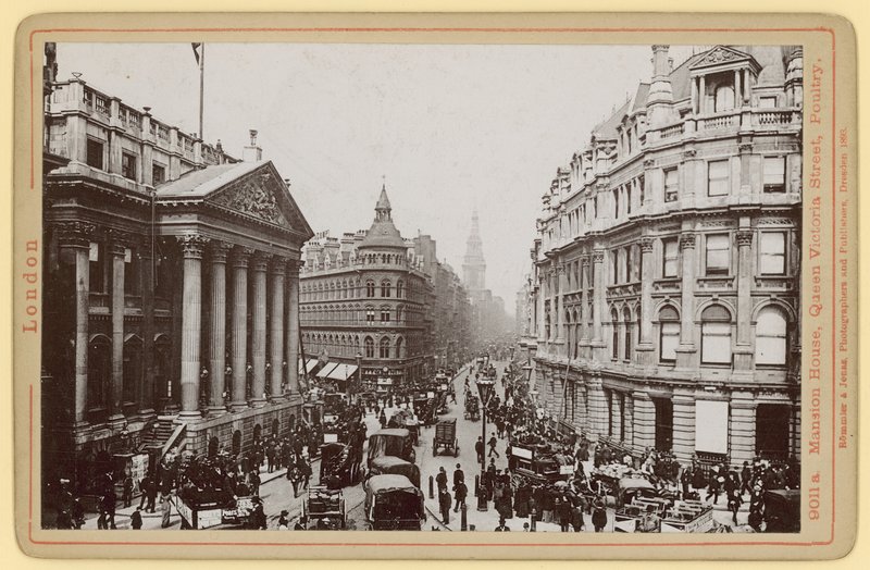 Mansion House, Queen Victoria Street, Poultry, Londen door English Photographer