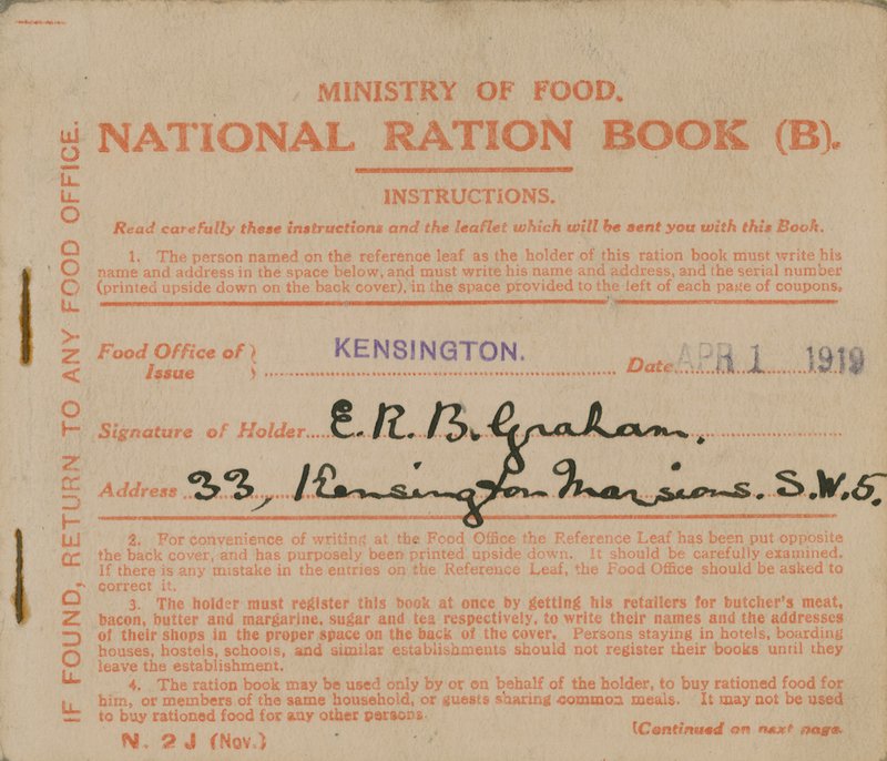 Ministerie van Voedsel Nationale Rantsoenboek door English Photographer