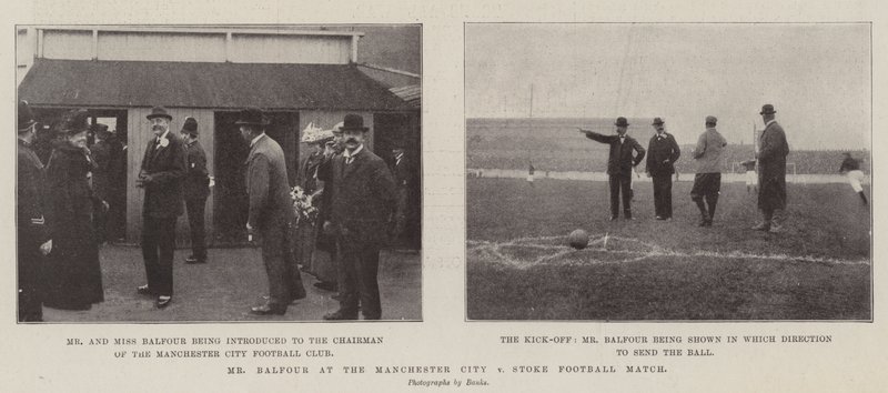 De heer Balfour bij de voetbalwedstrijd Manchester City tegen Stoke door English Photographer