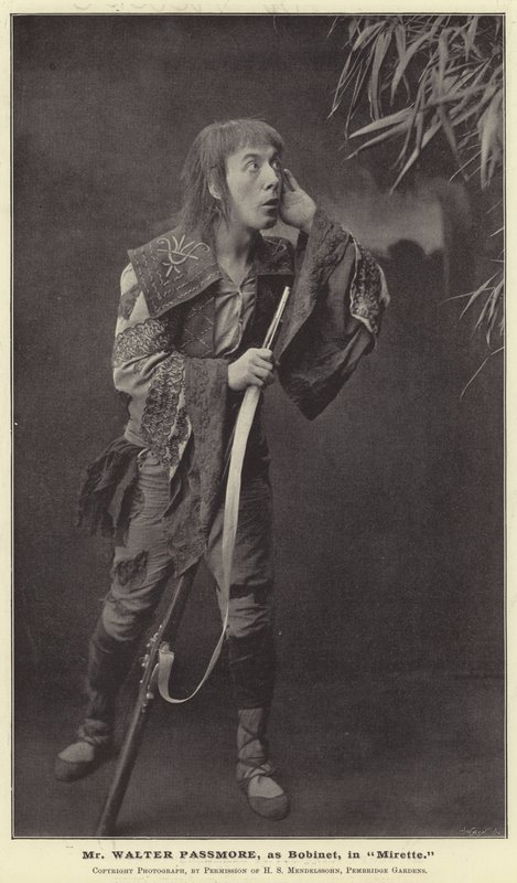 Mr Walter Passmore als Bobinet in Mirette door English Photographer