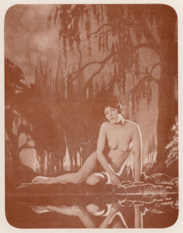 Nudistische kunst: Stil Water door English Photographer