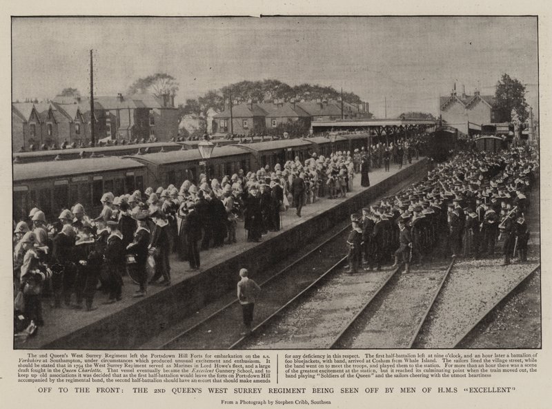 Op naar het front, het 2e Queens West Surrey Regiment wordt uitgezwaaid door mannen van H.M.S. Excellent door English Photographer
