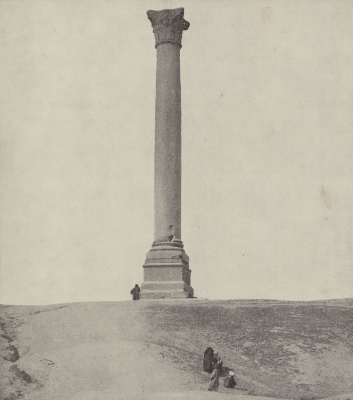 Pompeiuszuil, opgericht ter ere van Diocletianus door English Photographer