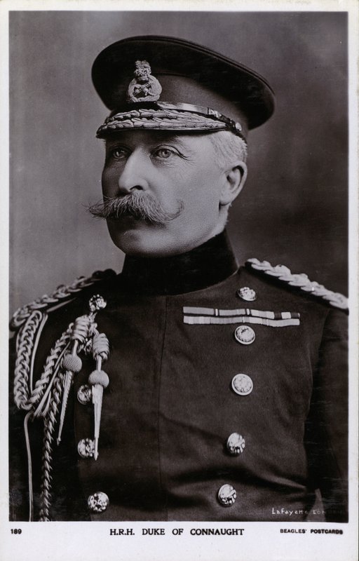 Prins Arthur, Hertog van Connaught, derde zoon van Koningin Victoria en Prins Albert door English Photographer