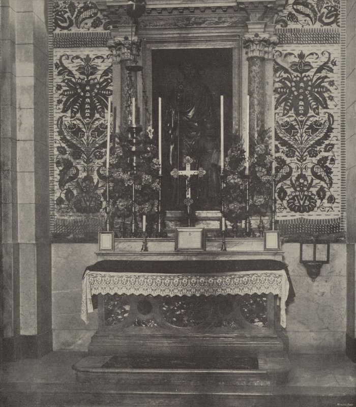 Zijaltaar, Latijnse Kerk, Nazareth, verondersteld te staan boven de plaats van Jozefs huis, waar Jezus opgroeide door English Photographer