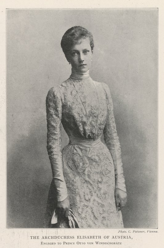 Aartshertogin Elisabeth van Oostenrijk, verloofd met prins Otto von Windischgratz door English Photographer