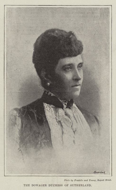 De douairière hertogin van Sutherland door English Photographer