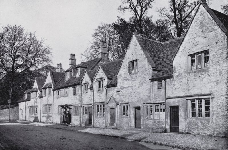 De Vlaamse Huizen, Corsham door English Photographer
