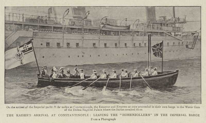 De aankomst van de keizer in Constantinopel, het verlaten van de Hohenzollern in de keizerlijke sloep door English Photographer