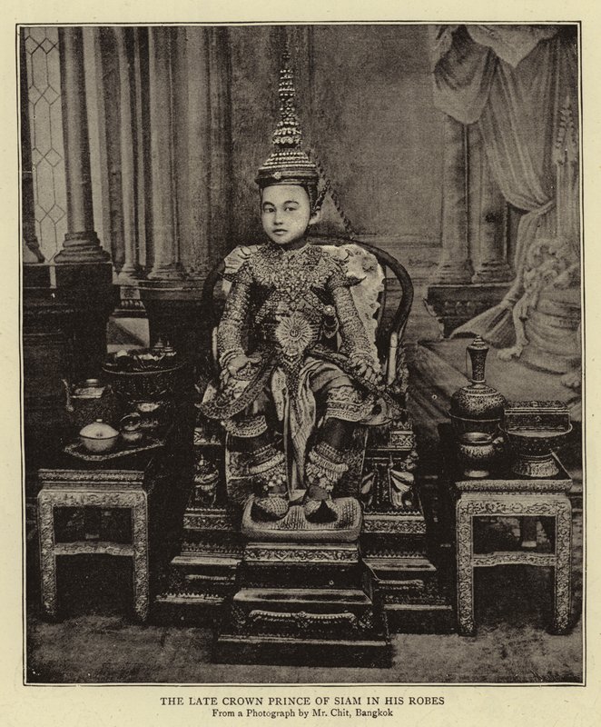 De Wijlen Kroonprins van Siam in zijn Gewaden door English Photographer