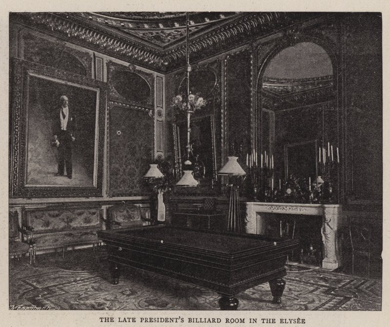 De biljartkamer van de overleden president in het Elysee door English Photographer