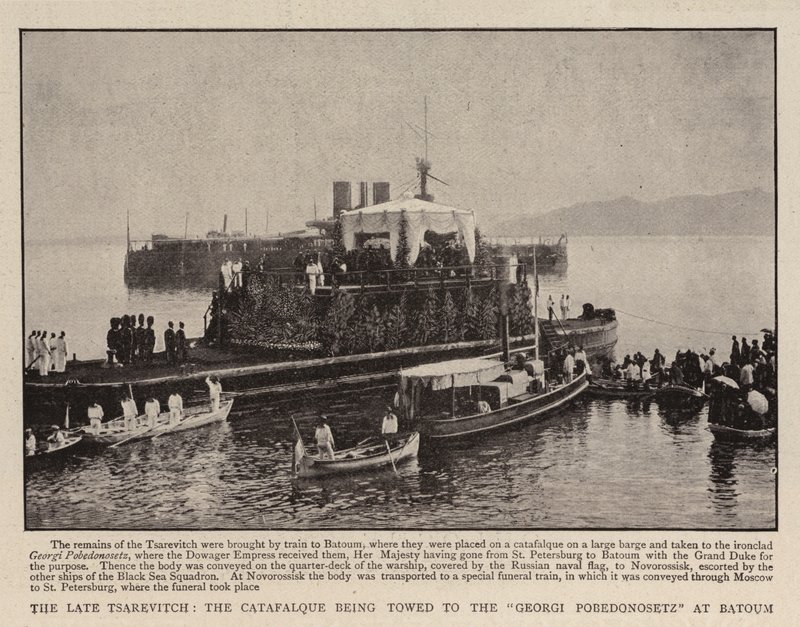 De overleden tsarevitsj, de katafalk wordt gesleept naar de Georgi Pobedonosetz in Batoum door English Photographer
