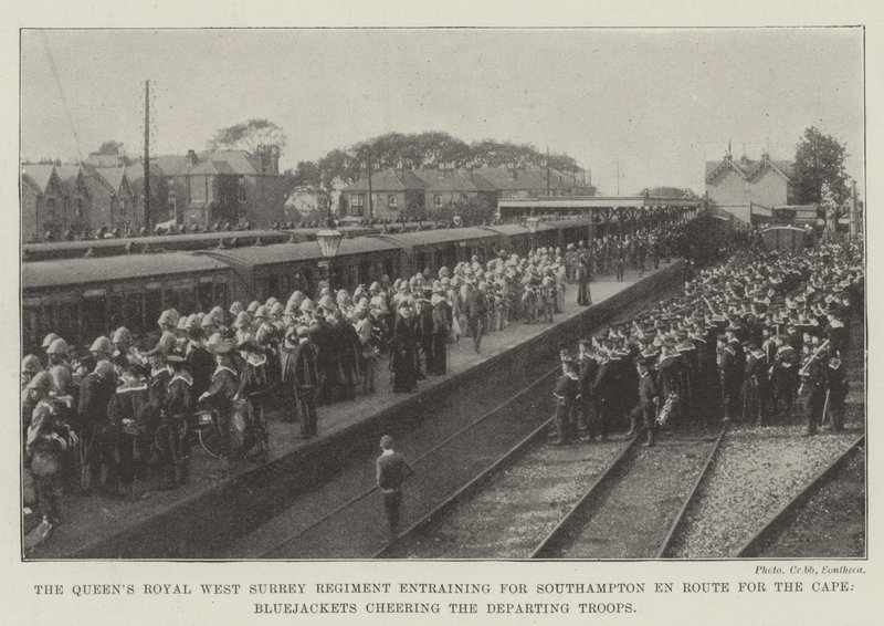 Het Queens Royal West Surrey Regiment op weg naar Southampton op weg naar de Kaap, matrozen juichen de vertrekkende troepen toe door English Photographer