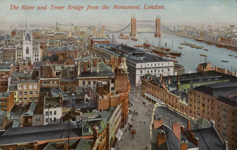 De Rivier en Tower Bridge vanaf het Monument, Londen door English Photographer