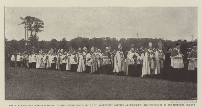 De rooms-katholieke viering van de dertiende eeuw van de landing van St. Augustinus in Ebbsfleet, de processie naar de herdenkingsdienst door English Photographer