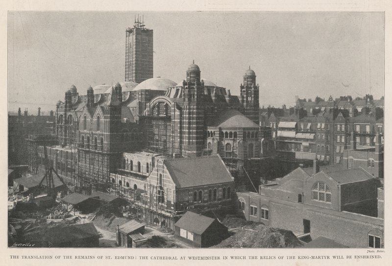 De Overbrenging van de Resten van St. Edmund, de Kathedraal in Westminster waar de Relieken van de Koning-Martelaar zullen worden Bijgezet door English Photographer