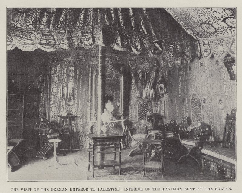 Het bezoek van de Duitse keizer aan Palestina, interieur van het paviljoen gestuurd door de sultan door English Photographer