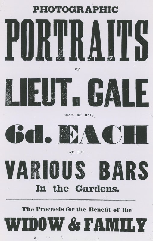 Advertentie voor fotografische portretten van luitenant Gale door English School