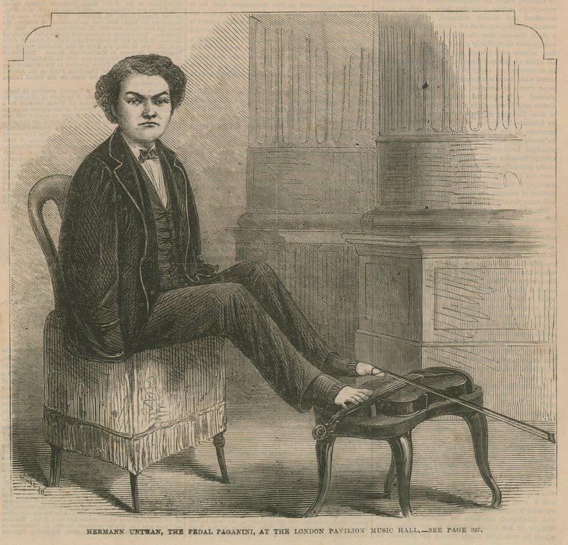 Hermann Untman, de pedaal Paganini, in de London Pavilion Music Hall door English School