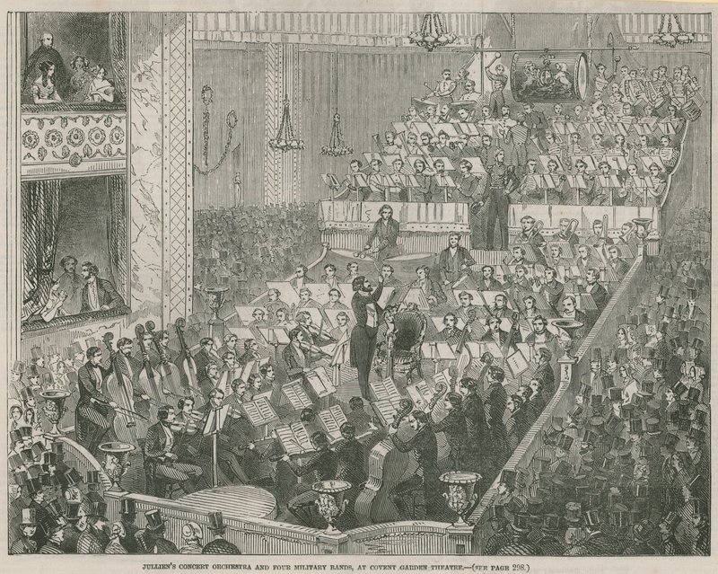 Julliens concertorkest en vier militaire bands in Covent Garden Theatre door English School