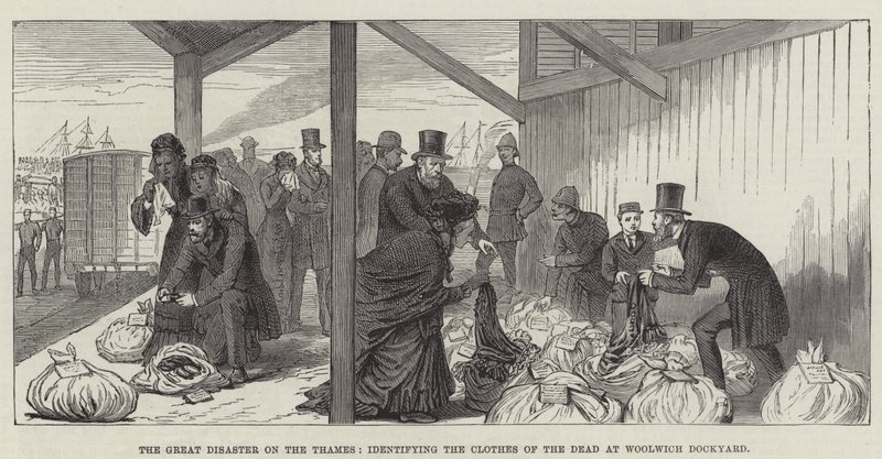 De grote ramp op de Theems, het identificeren van de kleding van de doden in de scheepswerf van Woolwich (gravure) door English School