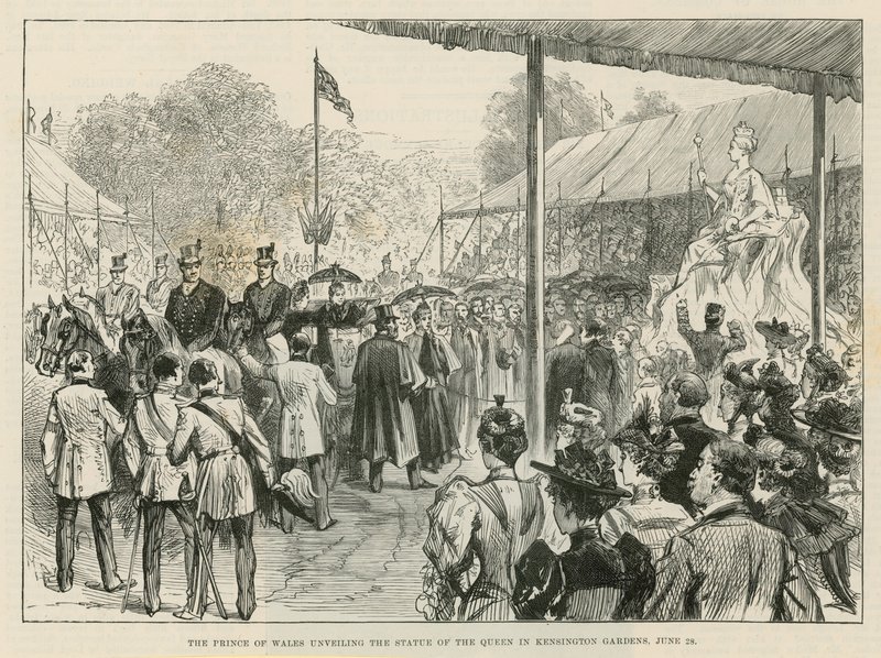 De Prins van Wales onthult het standbeeld van de koningin in Kensington Gardens door English School