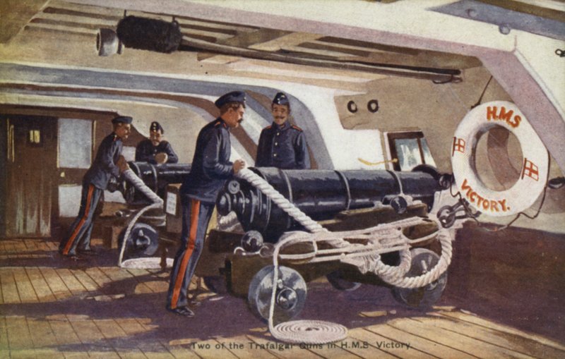 Twee van de Trafalgar-kanonnen in HMS Victory door English School