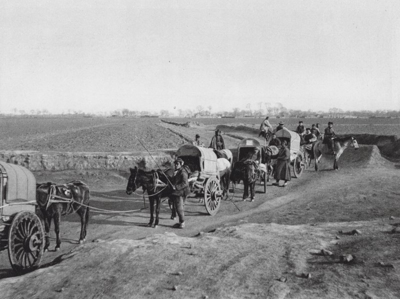 Chihli, Noord-Chinese reiswagens op de vlakte van Peking door Ernst Boerschmann