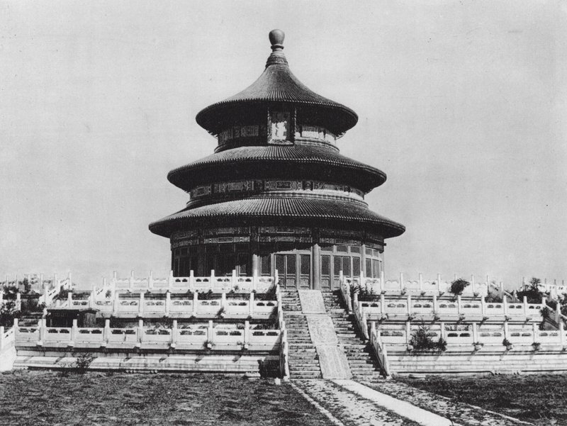 Peking, Tien tan, Chihli, Tempel van de Hemel, Hal van Jaarlijkse Gebeden door Ernst Boerschmann