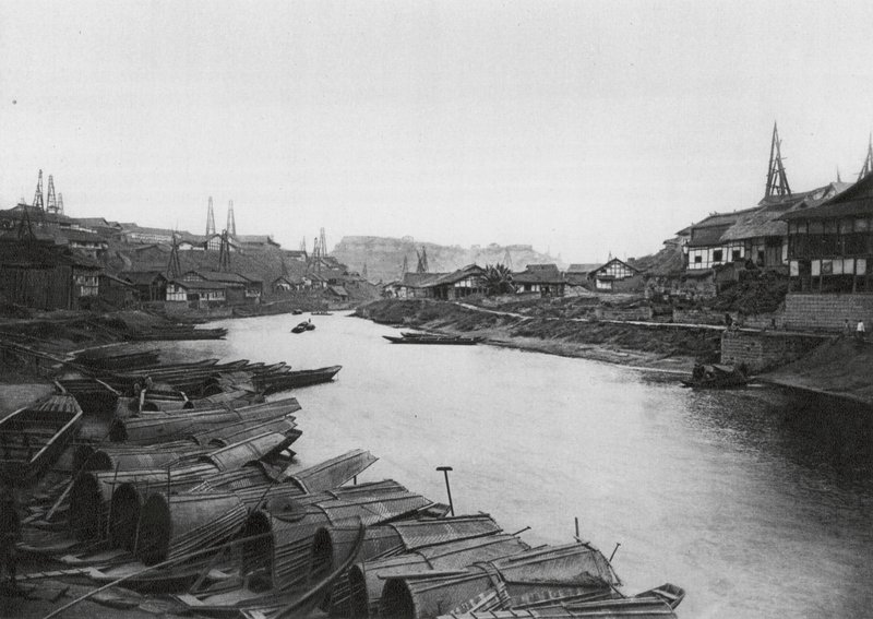 Tzeliutsing, Szechuan, Het industriële district van de zoutbronnen door Ernst Boerschmann