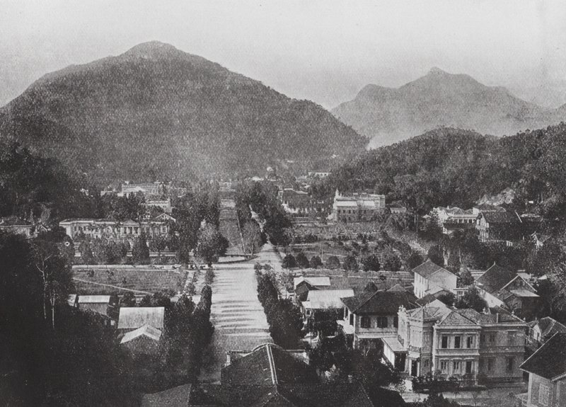 Brazilië: Petropolis, het Simla van Brazilië (z/w foto) door European Photographer