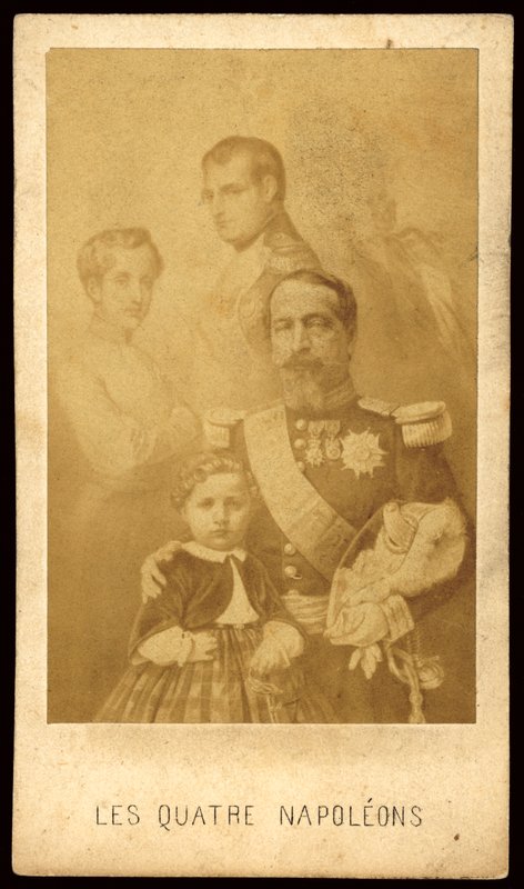 Les Quatre Napoleons (zwart-wit foto) door European Photographer