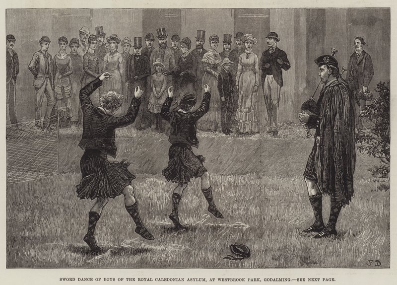 Zwaarddans van Jongens van het Koninklijk Caledonisch Asiel, in Westbrook Park, Godalming door Frank Dadd