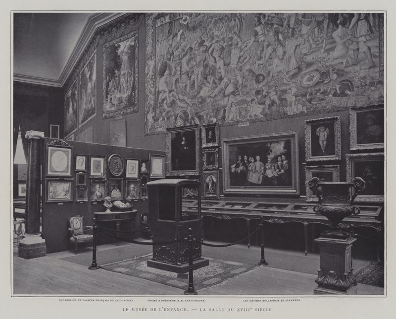 18e-eeuwse kamer in het Museum van de Kindertijd in het Petit Palais, Parijs door French Photographer