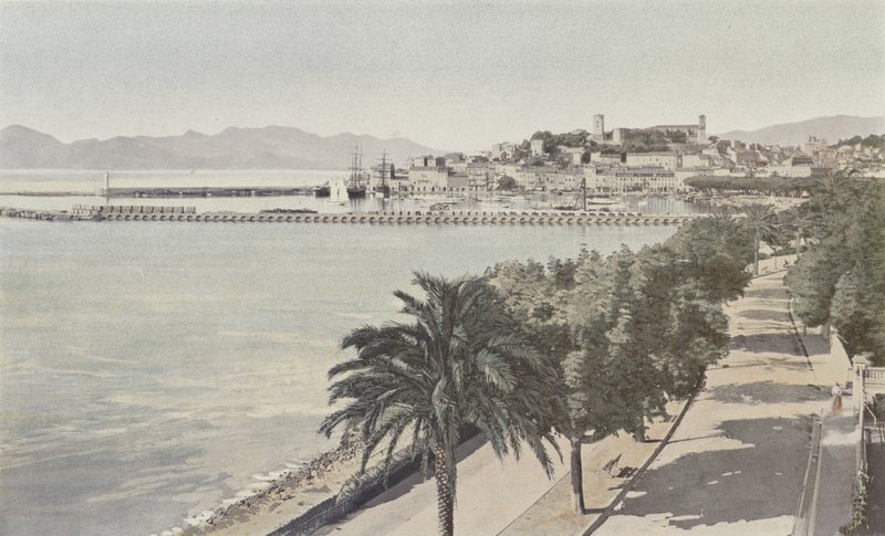 Cannes, Haven en Oude Stad, Boulevard de la Croisette door French Photographer