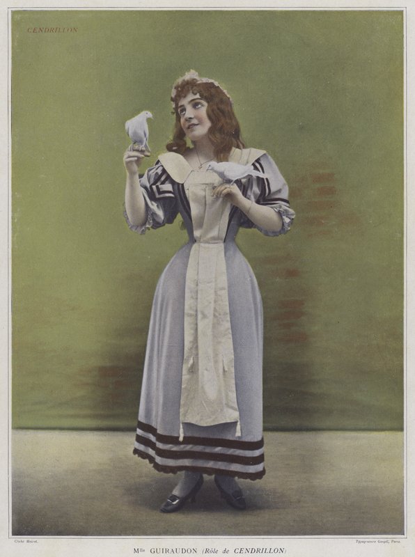 Julie Guiraudon in de titelrol in Cendrillon (Assepoester) door French Photographer