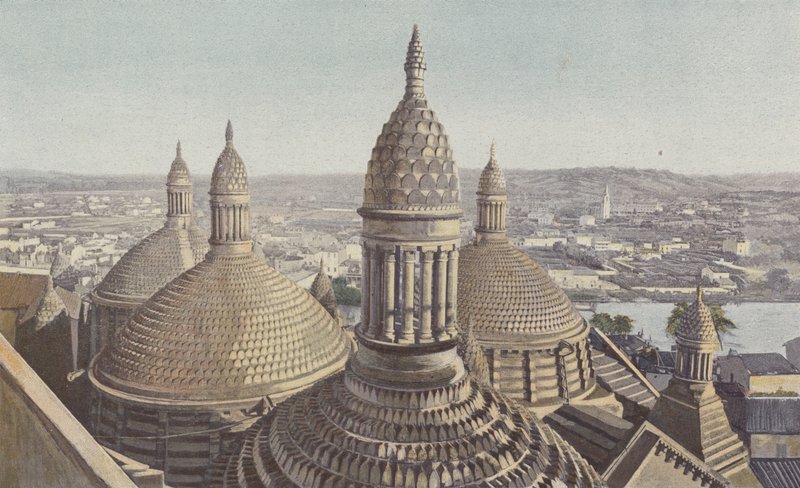 Périgueux, Kathedraal Saint-Front, koepels gezien vanaf de klokkentoren door French Photographer