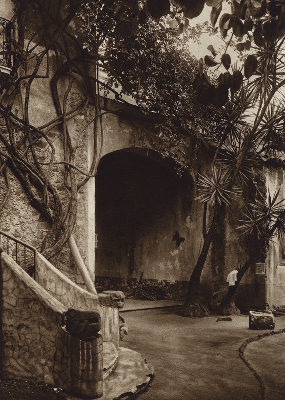 Mexico: Cuernavaca, Pittoreske hoek (z/w foto) door Hugo Brehme