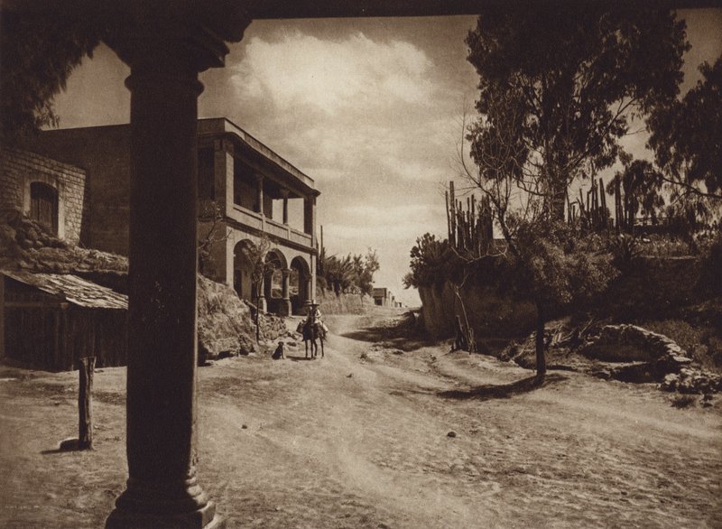 Mexico: San Esteban, de buitenwijken van de hoofdstad Mejico (z/w foto) door Hugo Brehme