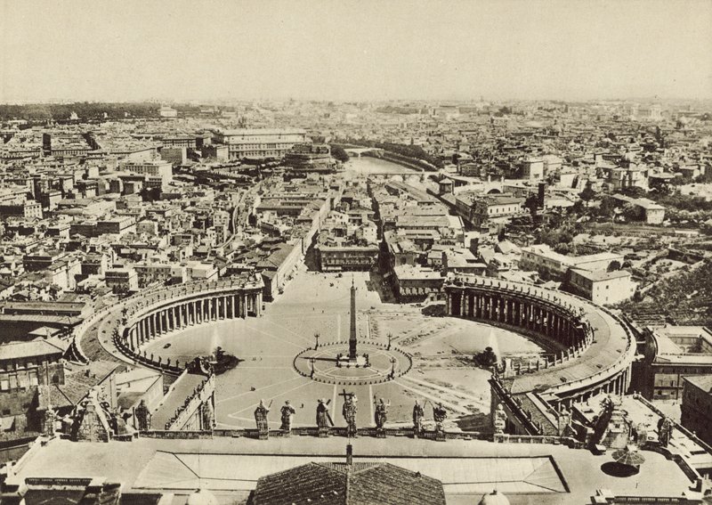Sint-Pietersplein en Panorama van de Stad vanaf de Koepel door Italian Photographer