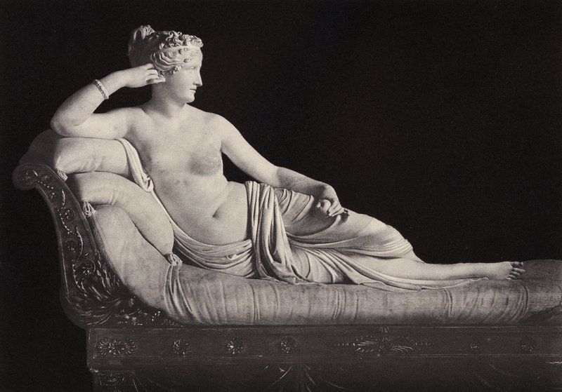 Villa Umberto I, Borghese Museum, Pauline Borghese zus van Napoleon I (z/w foto) door Italian Photographer